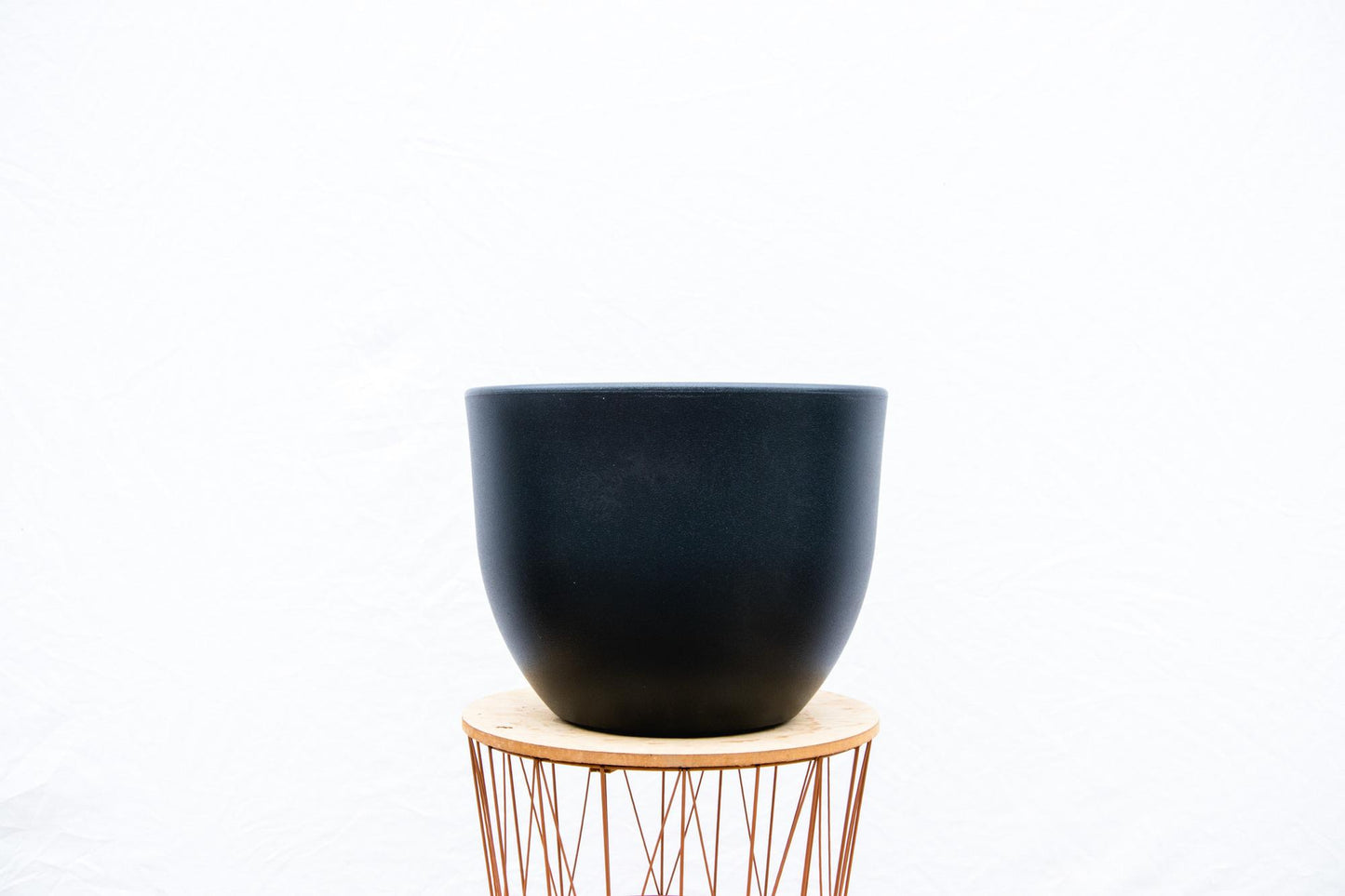 Pot Eggy Anthrazit – Moderner Pflanzkübel D55 x H43 cm