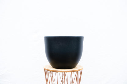 Pot Eggy Anthrazit – Moderner Pflanzkübel D55 x H43 cm